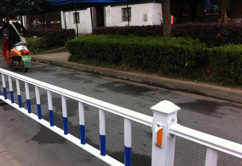 交通设施铁马围栏 护栏为什么叫铁马